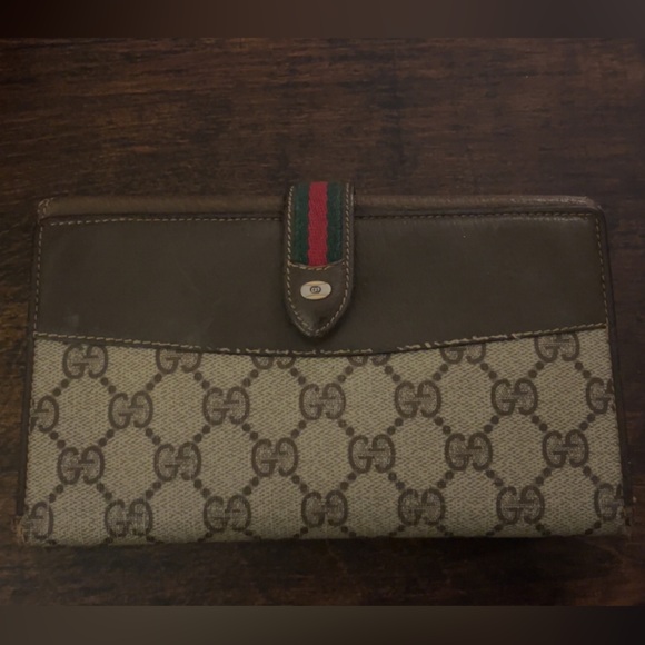 Gucci Handbags - vintage gucci wallet